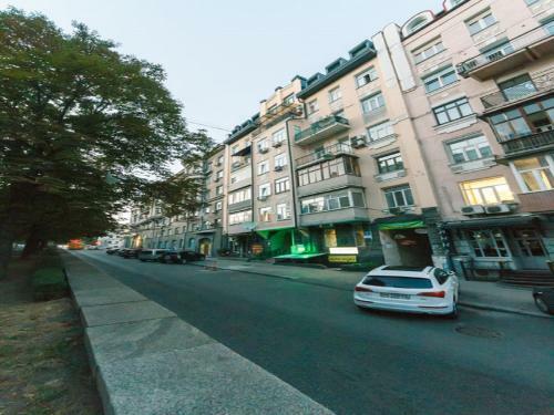 Apartamento Vip Penthouse On Lva Tolstogo