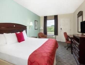Hotel Ramada Pelham