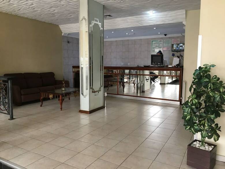 Cabi�na Palace Hotel