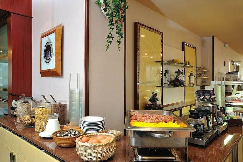 Hotel Ausonia