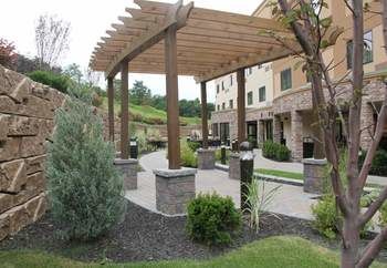 Hotel Courtyard Oneonta