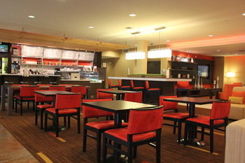 Hotel Courtyard Oneonta
