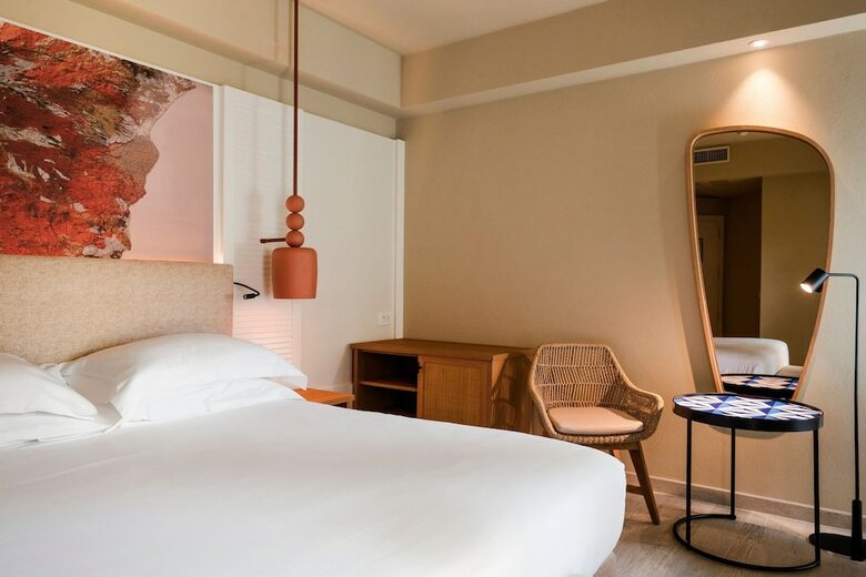 Hotel Mangia's Brucoli, Sicily, Autograph Collection