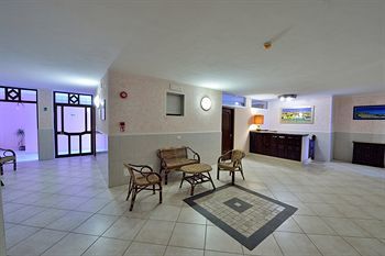 Lola Piccolo Hotel