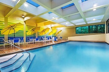 Crowne Plaza Hotel Knoxville Downtown University