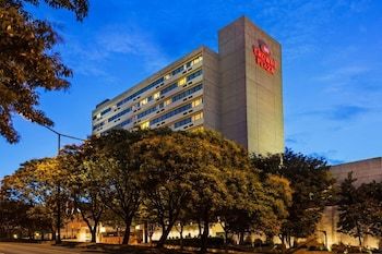 Crowne Plaza Hotel Knoxville Downtown University