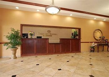 Hotel Comfort Suites