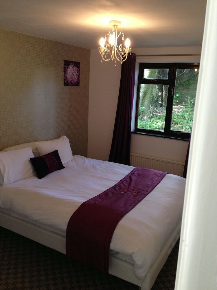 Alder House Hotel