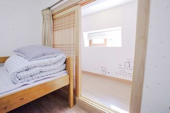 Hotel Hi Jun Guesthouse