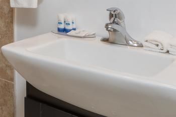 Hotel Knights Inn Toronto