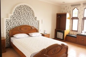 Lingga Hotel