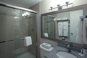 Hotel Comfort Inn & Suites