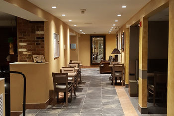 Hotel Comfort Inn & Suites