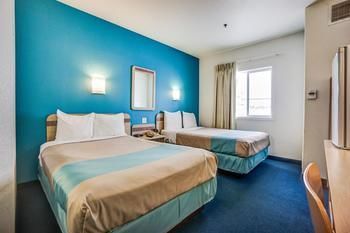 Motel 6 Red Deer