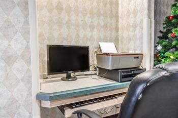 Motel 6 Red Deer