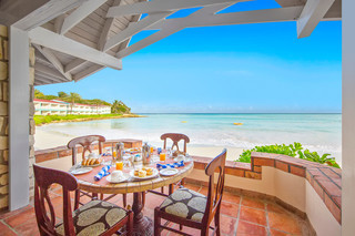 Hotel Pineapple Beach Club