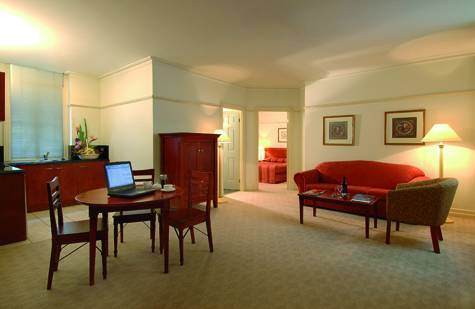 Adina Apartment Hotel Brisbane Anzac Square