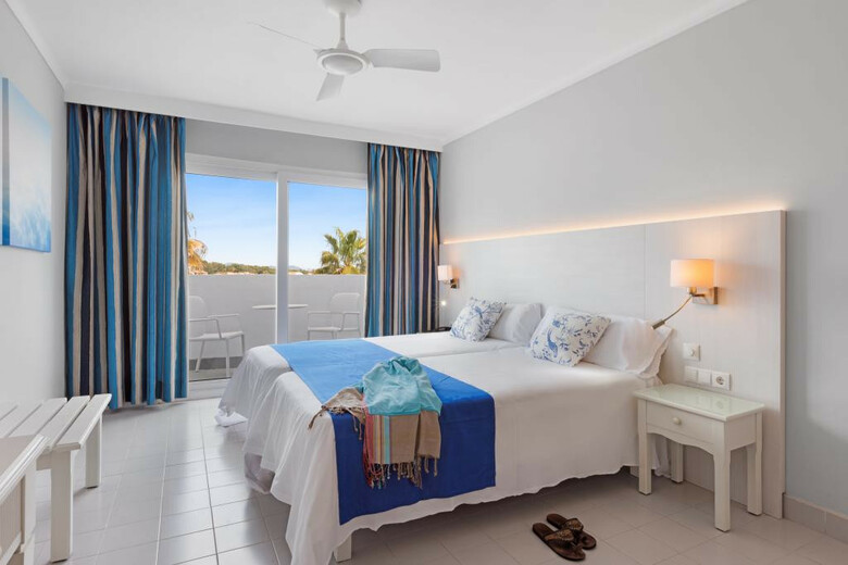 Hotel Flipflop Cala Mandia