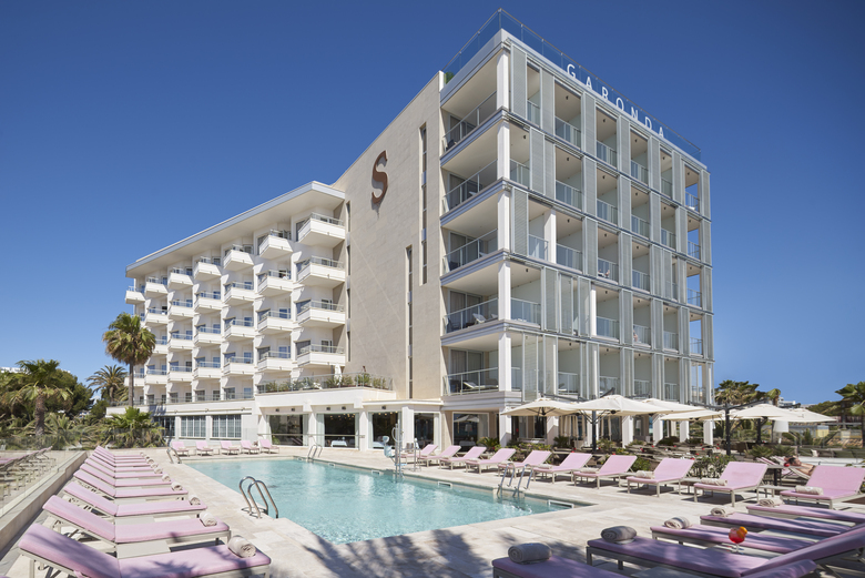 Hotel Pure Salt Garonda
