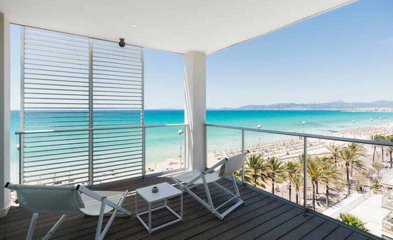 Hotel Pure Salt Garonda