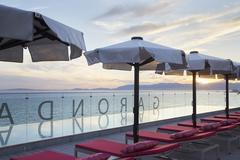 Hotel Pure Salt Garonda