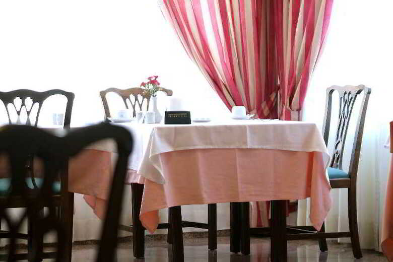 Hotel Pure Salt Garonda
