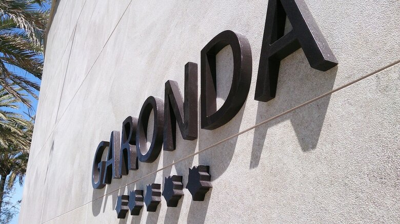Hotel Pure Salt Garonda