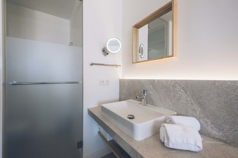 Aya Seahotel