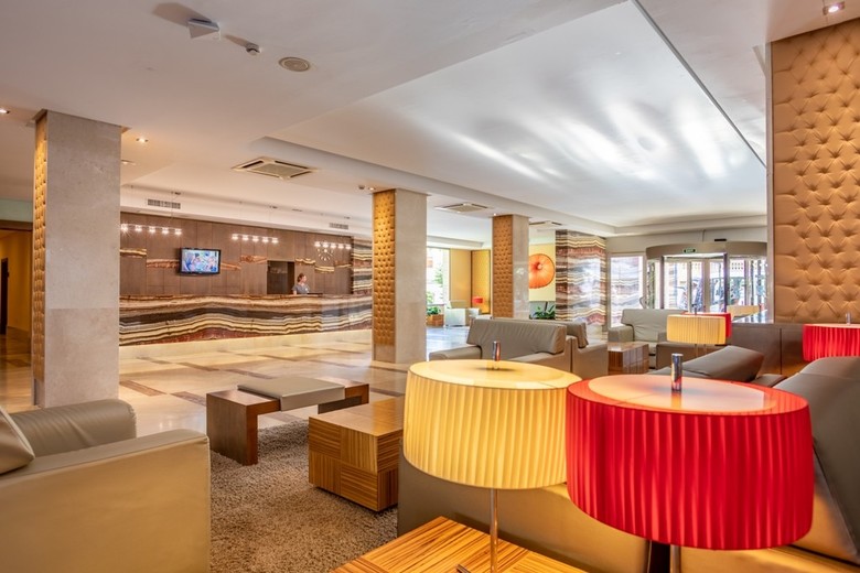 Hotel Zafiro Tropic
