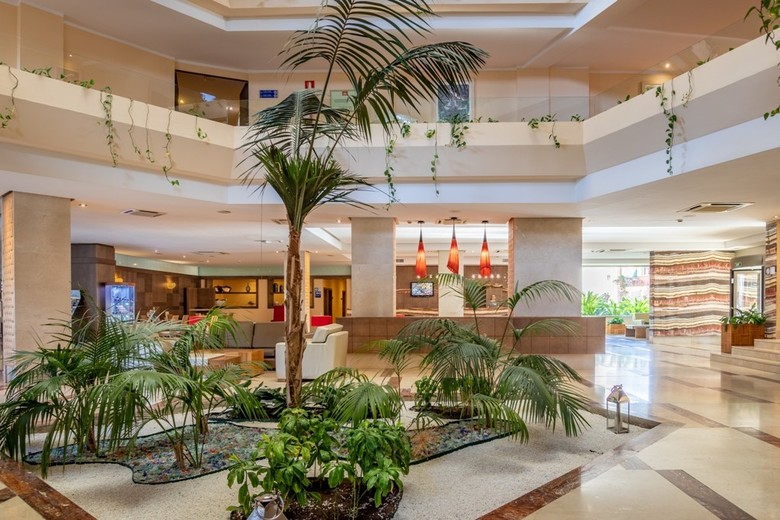 Hotel Zafiro Tropic