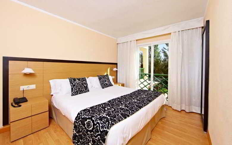 Hotel Zafiro Tropic
