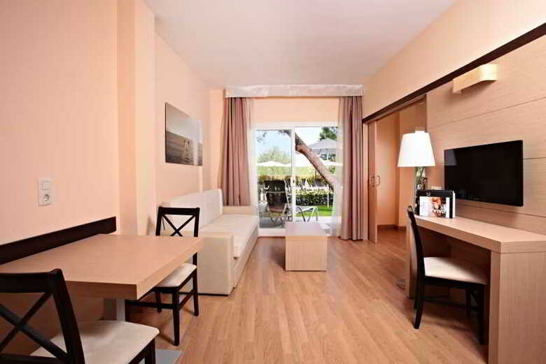 Hotel Zafiro Tropic