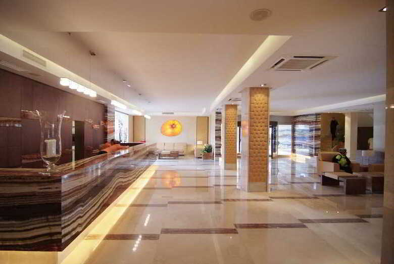 Hotel Zafiro Tropic