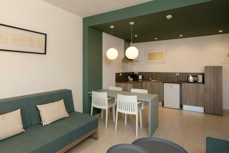 Apartamentos Tres Torres