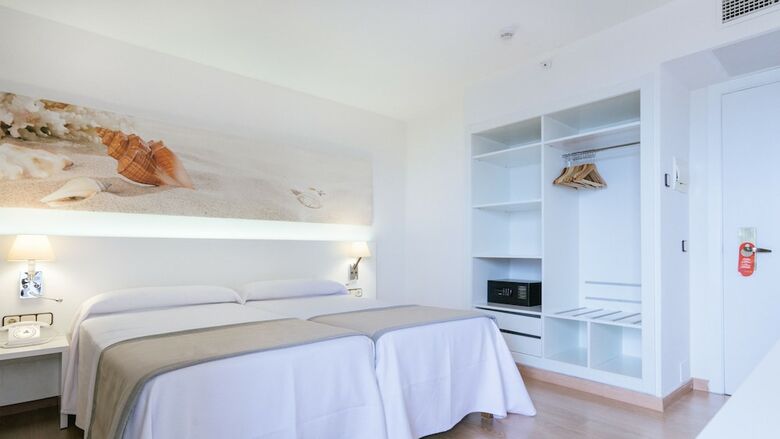 Hotel THB Maria Isabel