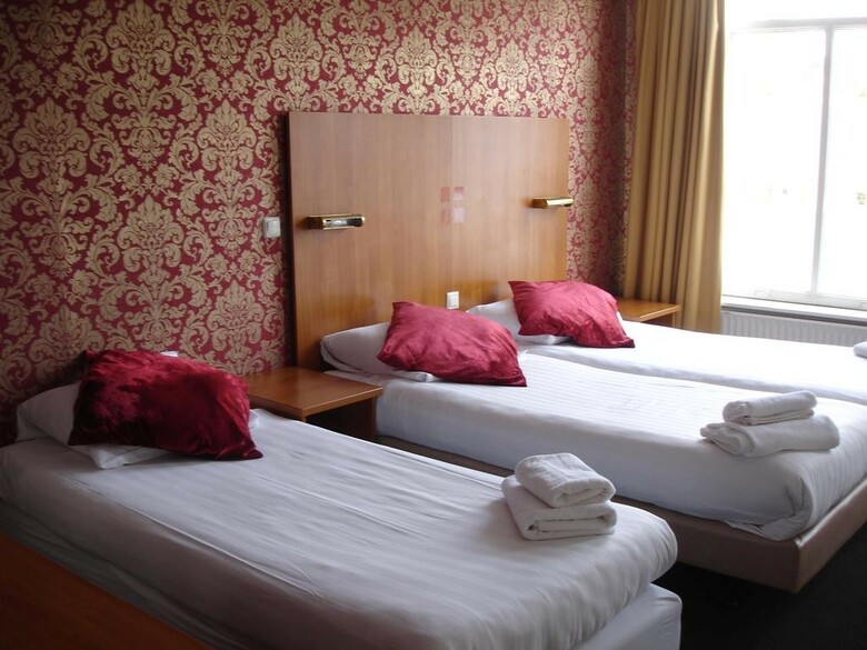 Hotel 74