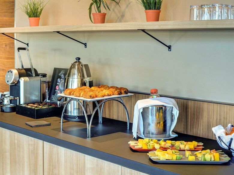 Hotel Novotel Porte D`orleans
