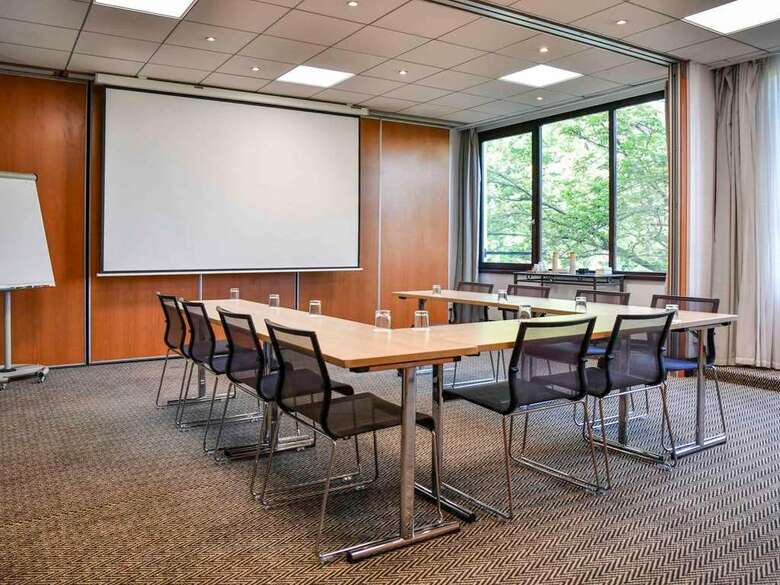 Hotel Novotel Creteil Le Lac