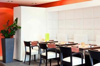 Hotel Mercure Pau Palais Sports