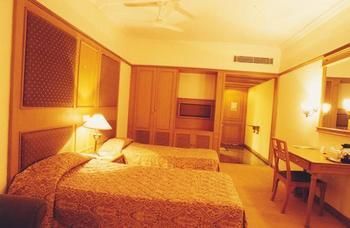Quality Hotel Dv Manor