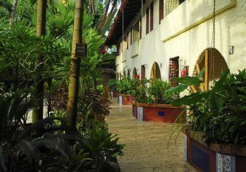 Canciones Del Mar Hotel