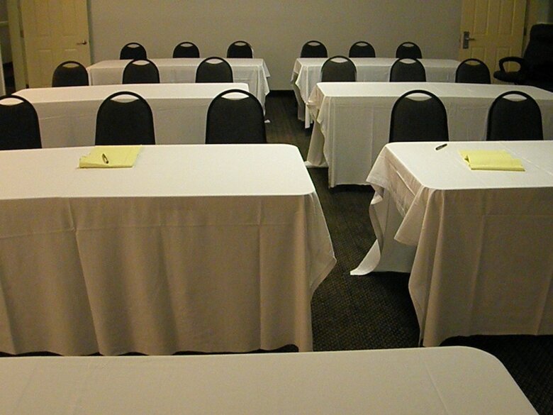 Hotel Regency Inn & Suites