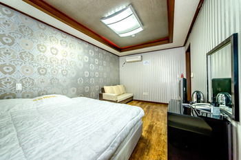 Gukje Hotel