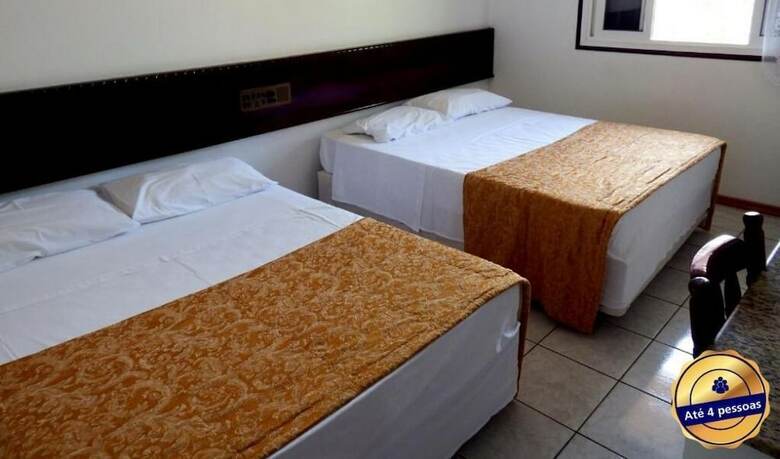 Holz Hotel