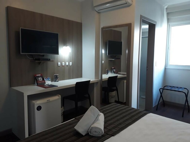 Hotel Valerim Plaza - Centro