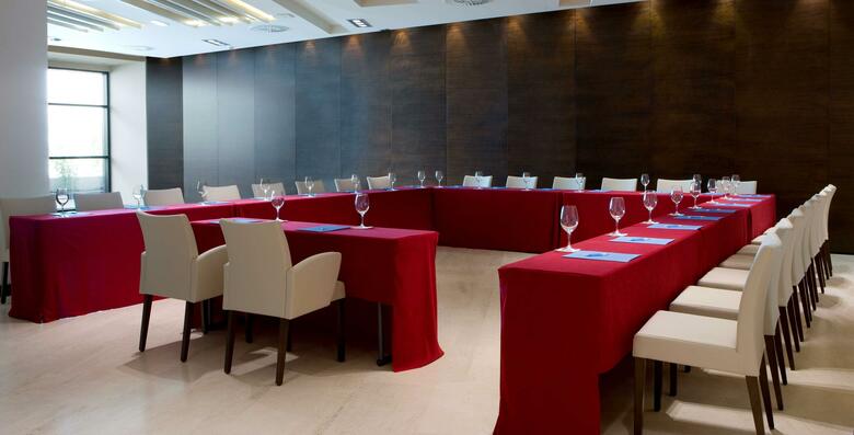 Hotel NH Gijon