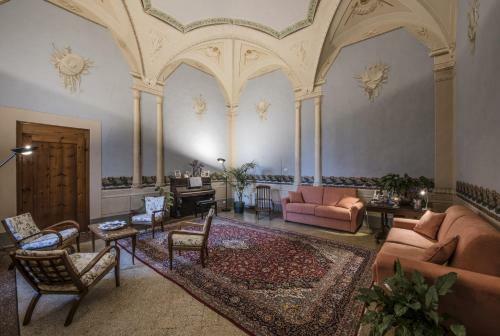 Residenza D'epoca Torre Dei Lari - Villa Strozzi-machiavelli