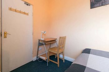 Manu's Place Shared Apartments