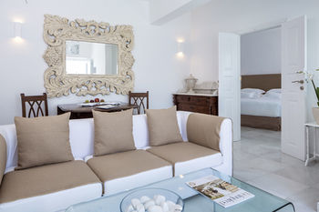 Canaves Oia Hotel