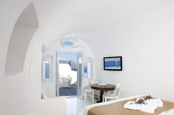 Canaves Oia Hotel